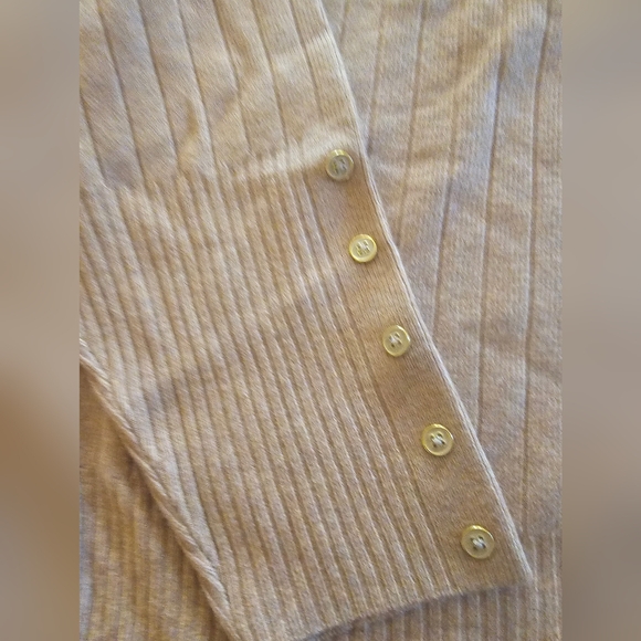 Liz Claiborne Sweater with Gold Buttons - Picture 2 of 4